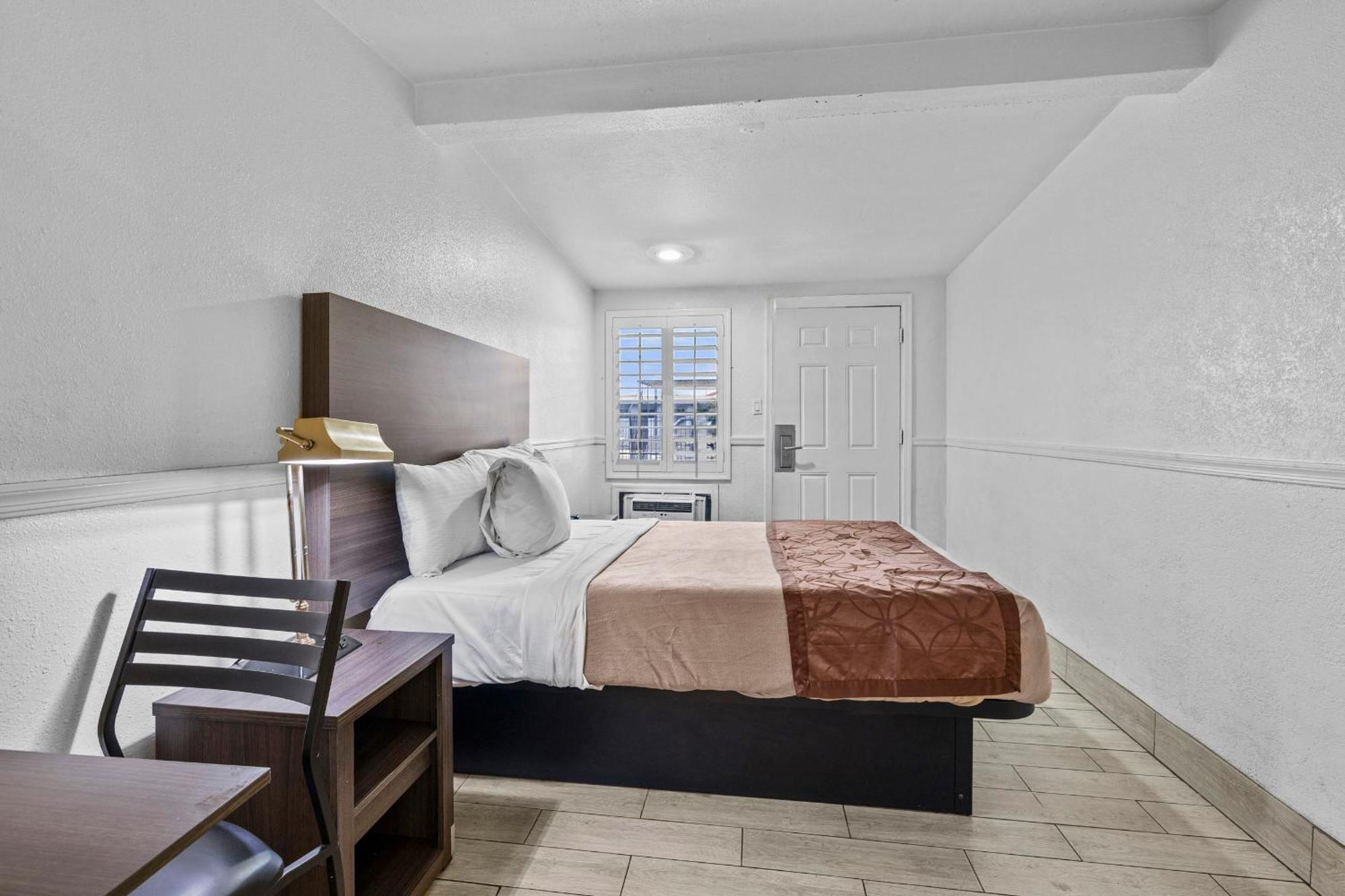 American Executive Inn Mesa Extérieur photo