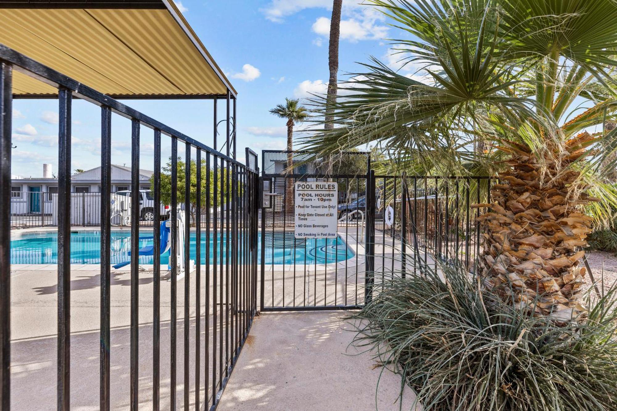 American Executive Inn Mesa Extérieur photo